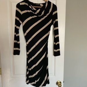 Renee C long-sleeved dress